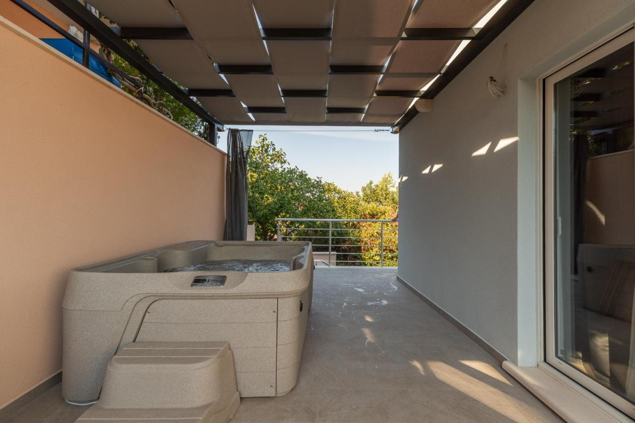 Vila Apartments Marina Blato  ภายนอก รูปภาพ