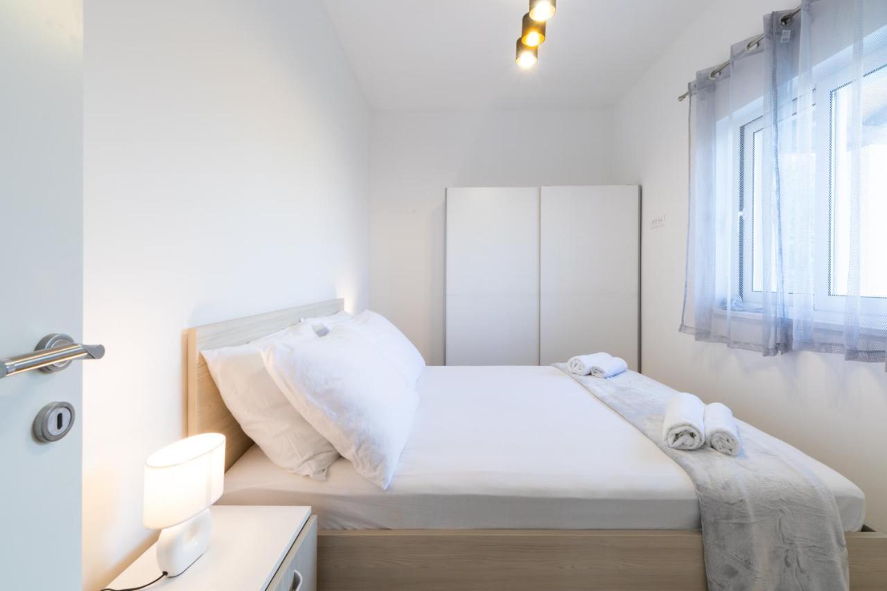Vila Apartments Marina Blato  ภายนอก รูปภาพ