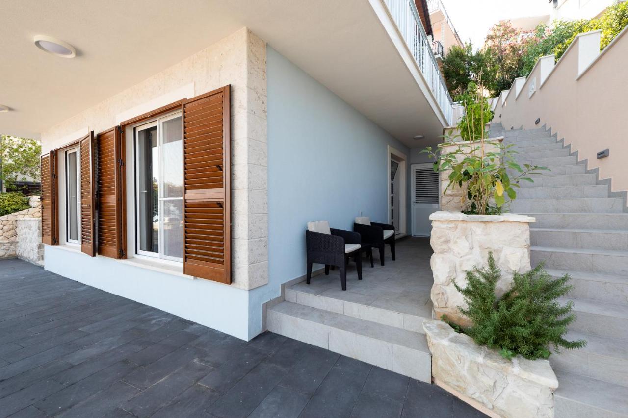 Vila Apartments Marina Blato  ภายนอก รูปภาพ