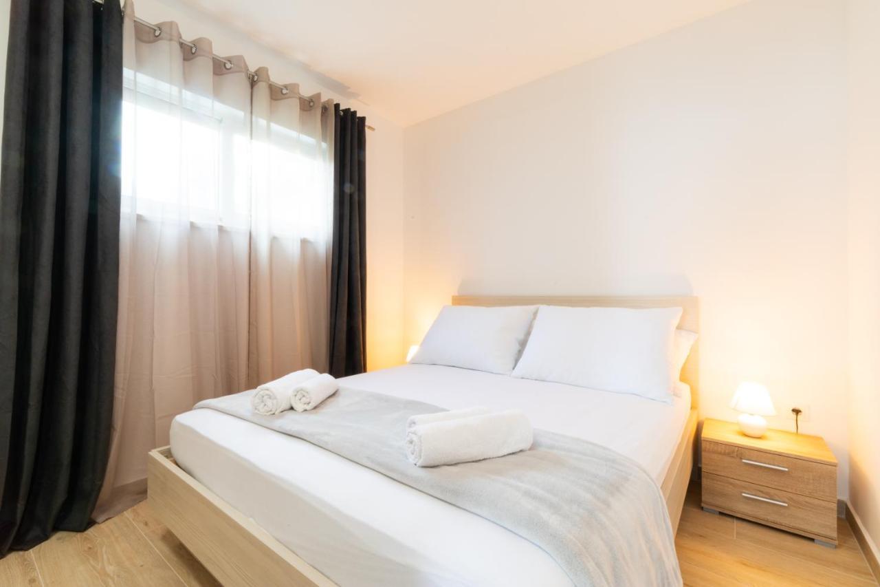 Vila Apartments Marina Blato  ภายนอก รูปภาพ